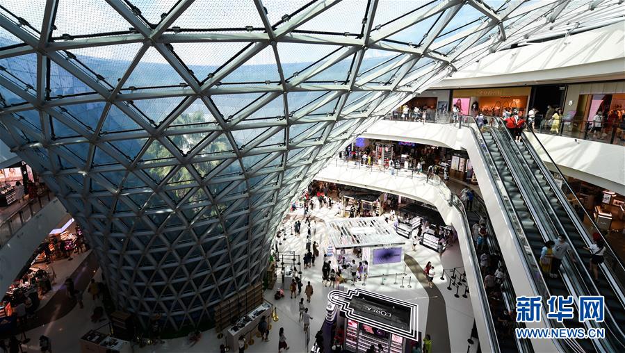 （在習近平新時代中國特色社會主義思想指引下&mdash;&mdash;新時代新作為新篇章&middot;習近平總書記關(guān)切事&middot;圖文互動）（1）感受開放新魅力&mdash;&mdash;海南自由貿(mào)易港建設(shè)開局觀察