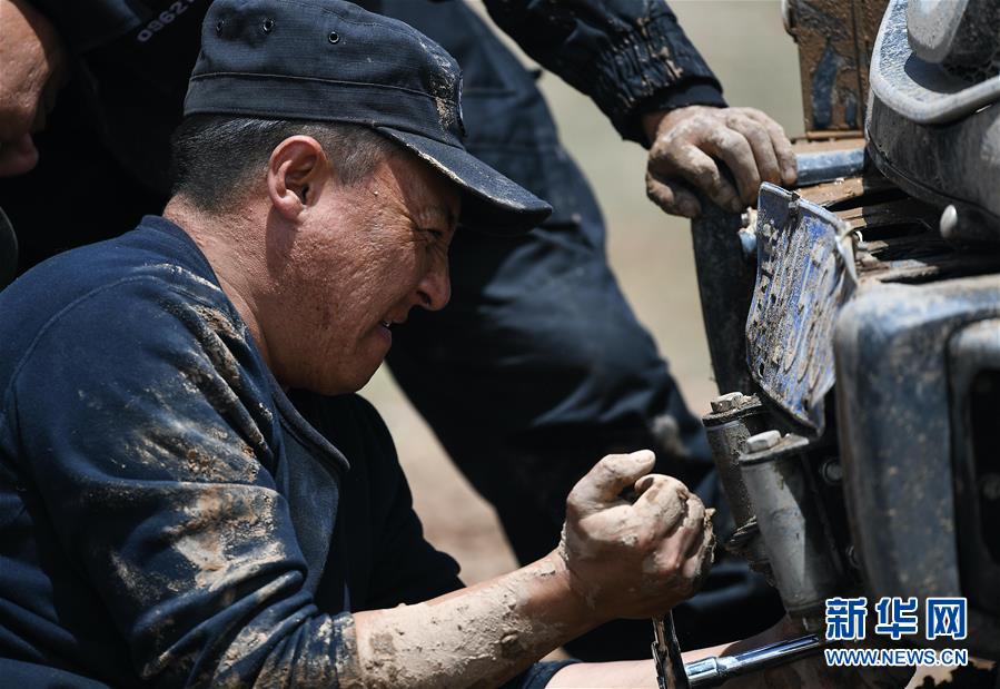 （圖文互動）（5）記者手記：可可西里，&ldquo;挪&rdquo;向&ldquo;藏羚羊大產房&rdquo;的14個半小時