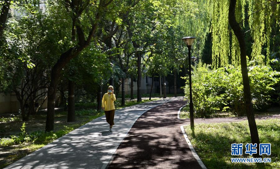 （總書記推動的改革身邊事&middot;文化改革篇）（3）特寫：&ldquo;生活便利了，環境變美了，人也舒心了&rdquo; &mdash;&mdash;感受基層文明實踐站里的惠民服務