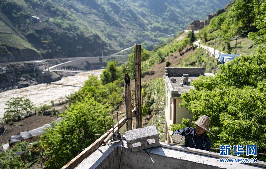 （新華全媒頭條&middot;決戰決勝脫貧攻堅&middot;督戰未摘帽貧困縣&middot;圖文互動）（12）脫貧的歌聲&mdash;&mdash;云南直過民族和人口較少民族共入新時代