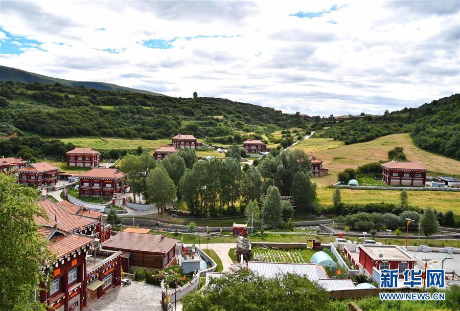 （新華全媒頭條&middot;圖文互動）（5）命運的轉折&mdash;&mdash;寫在四川甘孜藏族自治州建州70年之際