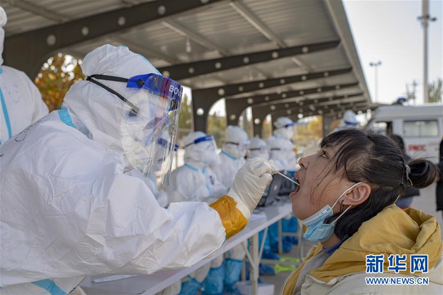 （聚焦疫情防控&middot;圖文互動）（3）特寫：爭分奪秒，4天完成474.65萬人核酸檢測