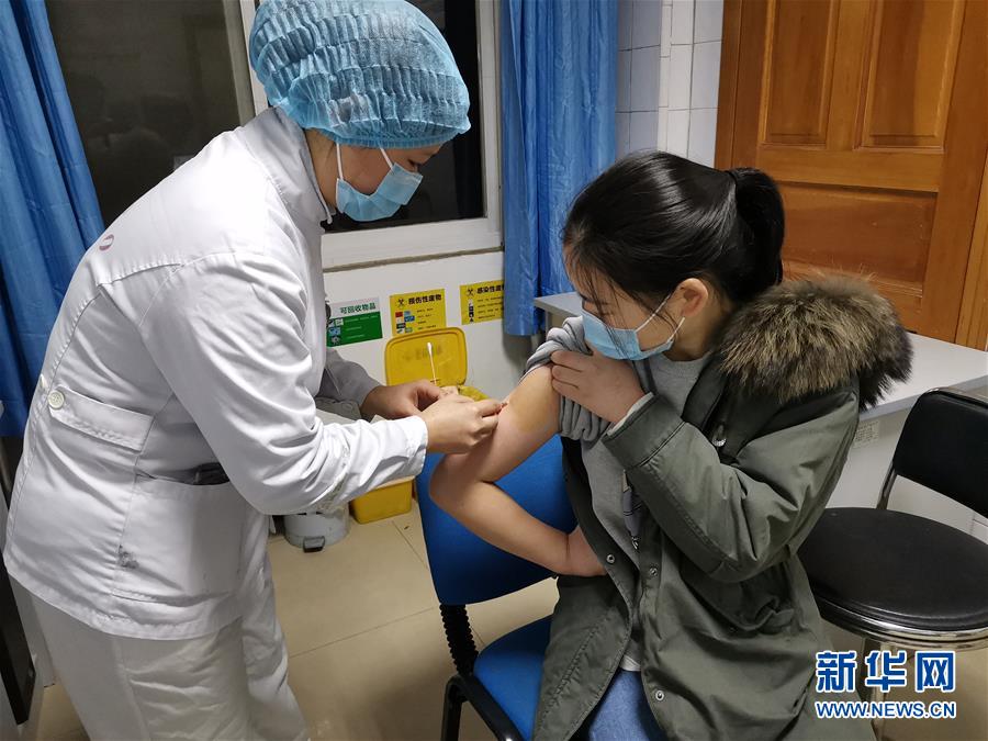 (在習(xí)近平新時(shí)代中國(guó)特色社會(huì)主義思想指引下——新時(shí)代新作為新篇章·習(xí)近平總書記關(guān)切事·圖文互動(dòng))(3)點(diǎn)亮希望 驅(qū)魔救人——全國(guó)醫(yī)護(hù)人員馳援湖北的故事