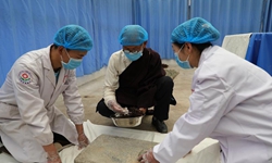 從應急帳篷到健康驛站&mdash;&mdash;村醫青才一家的堅守