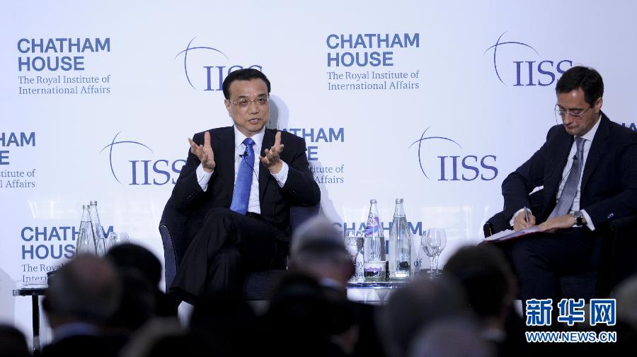 6月18日，國務院總理李克強在倫敦金融城市長官邸面向英國皇家國際問題研究所和國際戰略研究所兩大智庫發表題為《共建包容發展的美好世界》的演講。新華社記者 張鐸 攝 