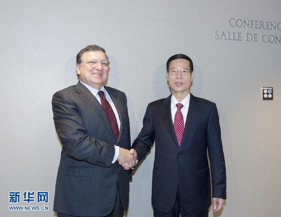 9月23日，正在紐約出席聯合國氣候峰會的國家主席習近平特使、國務院副總理張高麗在紐約聯合國總部會見歐盟委員會主席巴羅佐。新華社記者 王曄 攝 