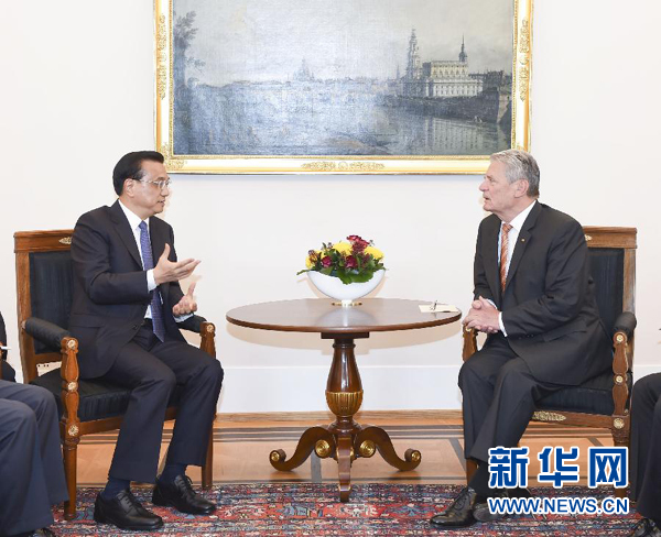10月10日，國務院總理李克強在柏林會見德國總統高克。 新華社記者李學仁 攝