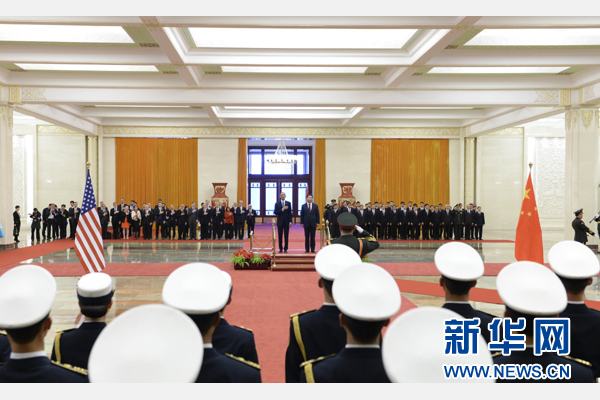 11月12日，國家主席習近平在北京人民大會堂舉行歡迎儀式，歡迎美國總統奧巴馬對中國進行國事訪問。 新華社記者 馬占成 攝