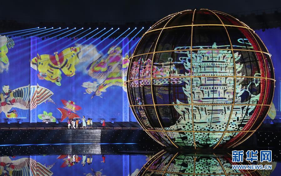 （新華全媒頭條&middot;上合青島峰會&middot;圖文互動）（3）構建命運共同體 書寫上合新篇章&mdash;&mdash;寫在上海合作組織青島峰會閉幕之際