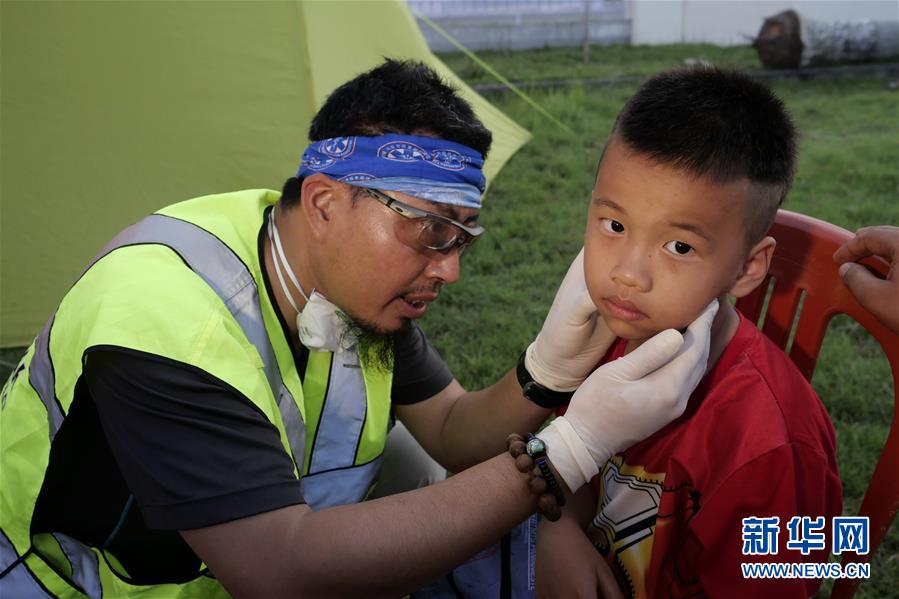 （國際&middot;圖文互動）（1）災(zāi)難面前，中印尼兩國人民的心更近了&mdash;&mdash;中國積極支援印尼救災(zāi)紀(jì)實