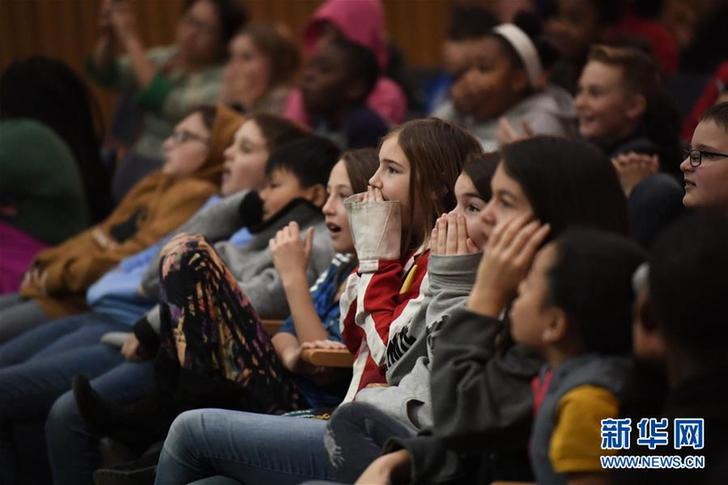 (國(guó)際·圖文互動(dòng))(1)“中國(guó)年”在美國(guó)馬里蘭州首府受熱捧