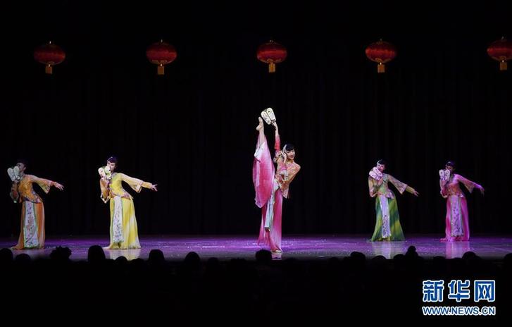 (國(guó)際·圖文互動(dòng))(2)“中國(guó)年”在美國(guó)馬里蘭州首府受熱捧