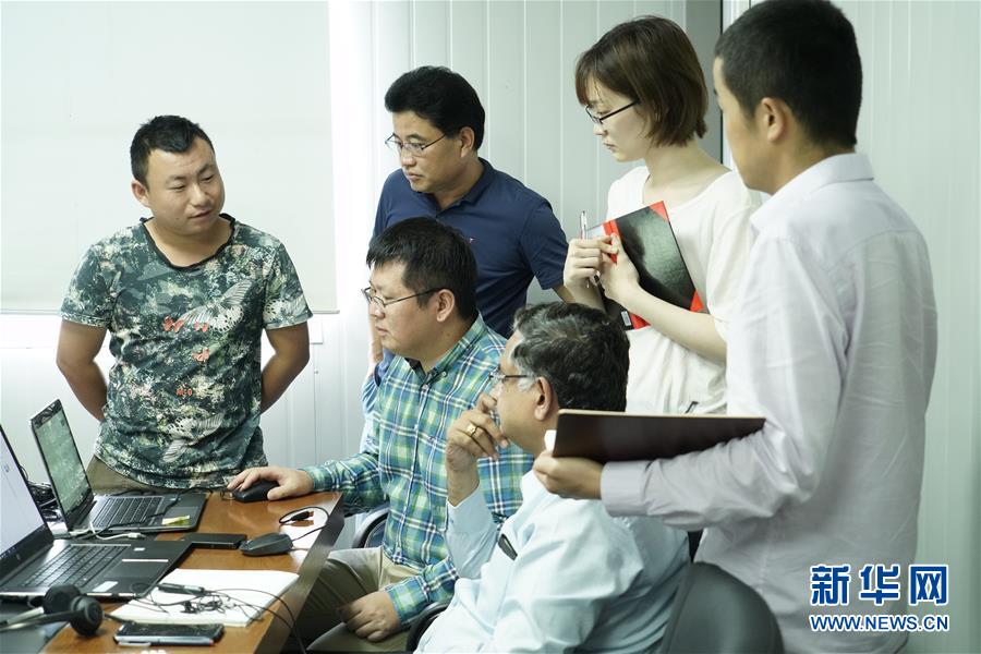 （國際&middot;圖文互動(dòng)）（1）通訊：春節(jié)，&ldquo;是工期而不是假期&rdquo;&mdash;&mdash;記科倫坡港口城的中國建設(shè)者