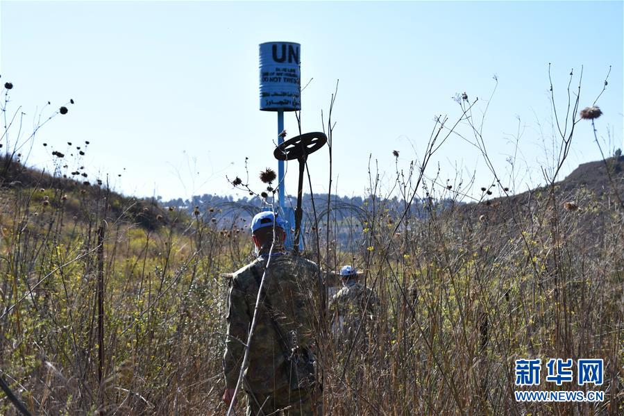 （國際&middot;圖文互動）（4）披荊斬棘穿越&ldquo;死亡地帶&rdquo;&mdash;&mdash;記中國新一批赴黎維和官兵首次&ldquo;藍線&rdquo;勘察
