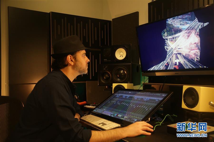 （海外抗疫故事&middot;圖文互動(dòng)）（2）通訊：用原創(chuàng)音樂支持中國抗擊新冠疫情的以色列歌手